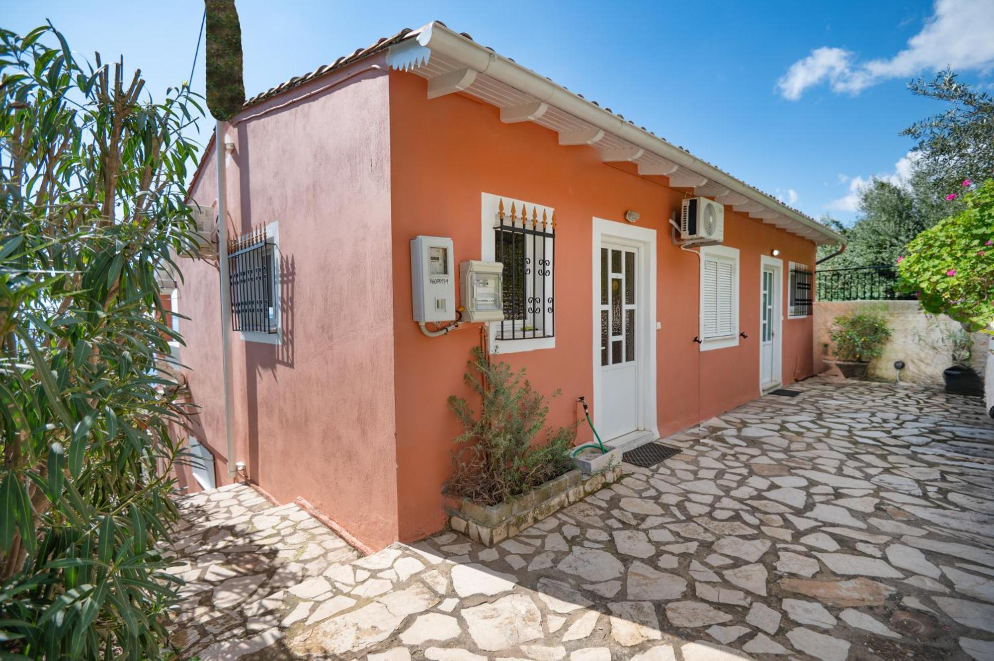 בארבאטי Sunrise View Apartments מראה חיצוני תמונה