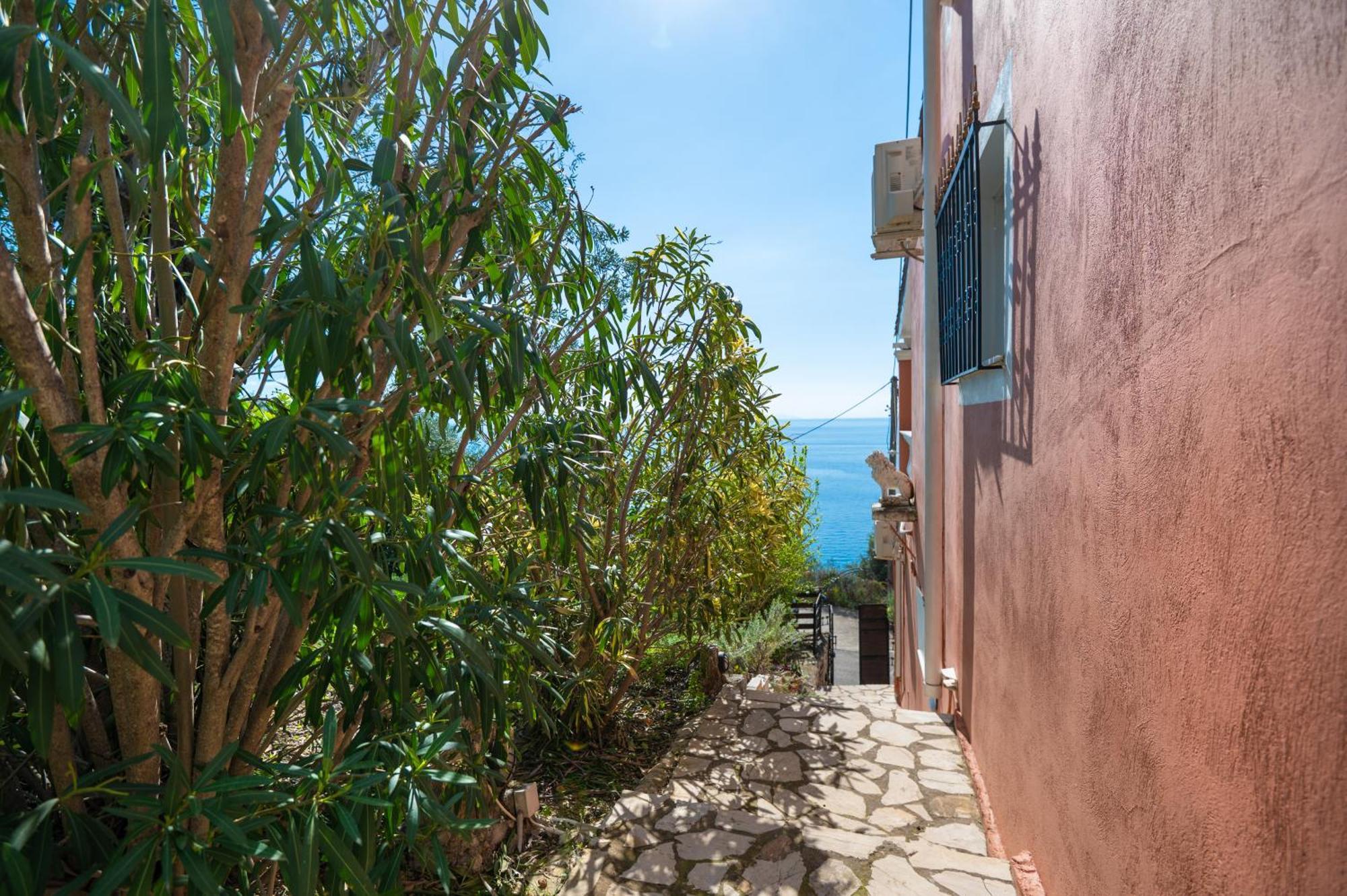 בארבאטי Sunrise View Apartments מראה חיצוני תמונה